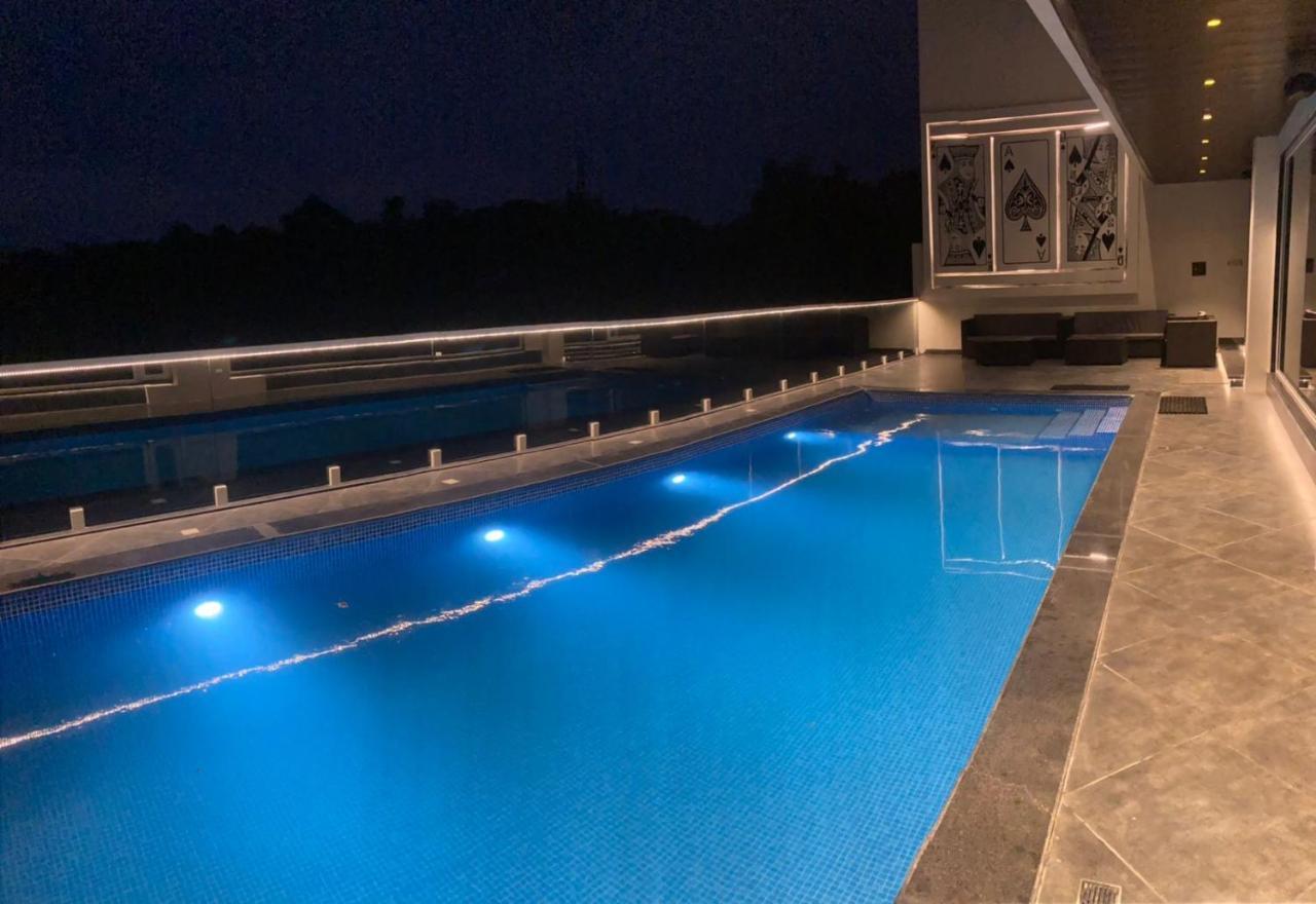 F3 Macau Villa イガットプリ エクステリア 写真